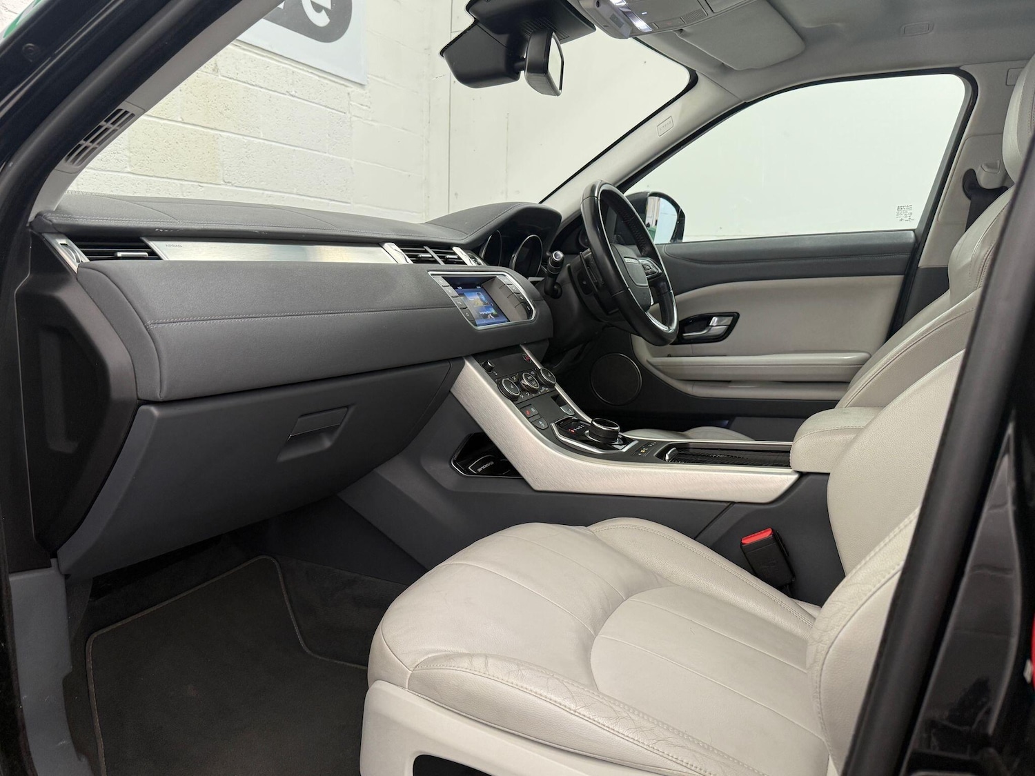 Used Land Rover Range Rover Evoque 2017 for sale - 76024723: Photo 40