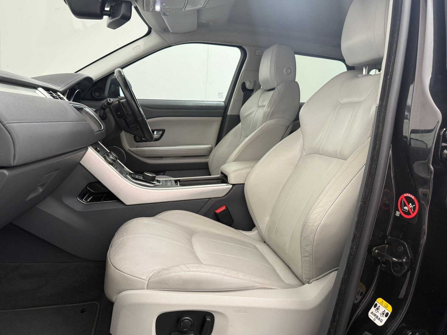 Used Land Rover Range Rover Evoque 2017 for sale - 76024723: Photo 45