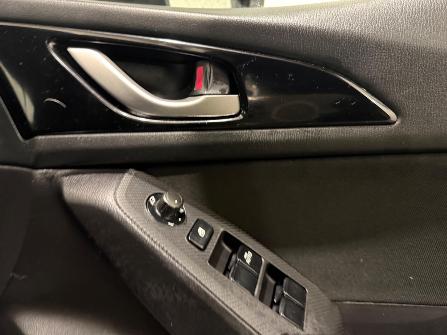 Used Mazda Mazda3 2016 for sale - 76619853: Photo 24