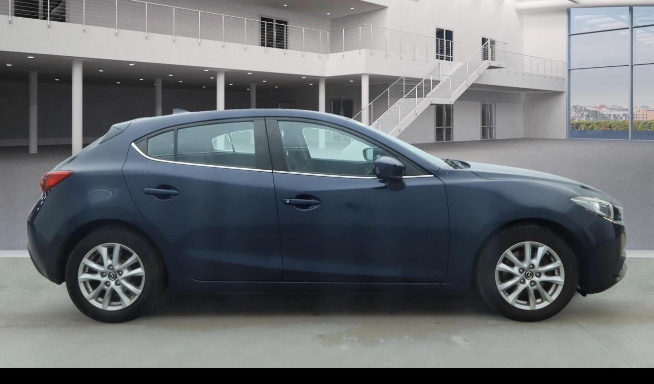 Used Mazda Mazda3 2016 for sale - 76619853: Photo 3