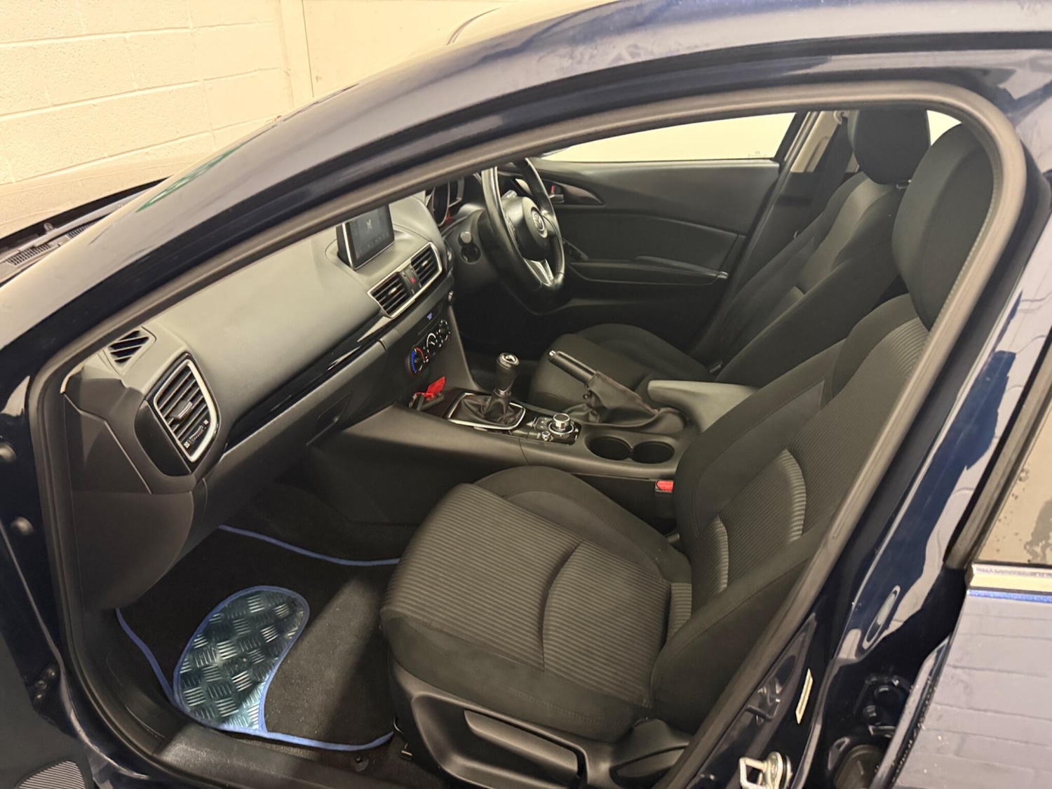 Used Mazda Mazda3 2016 for sale - 76619853: Photo 35