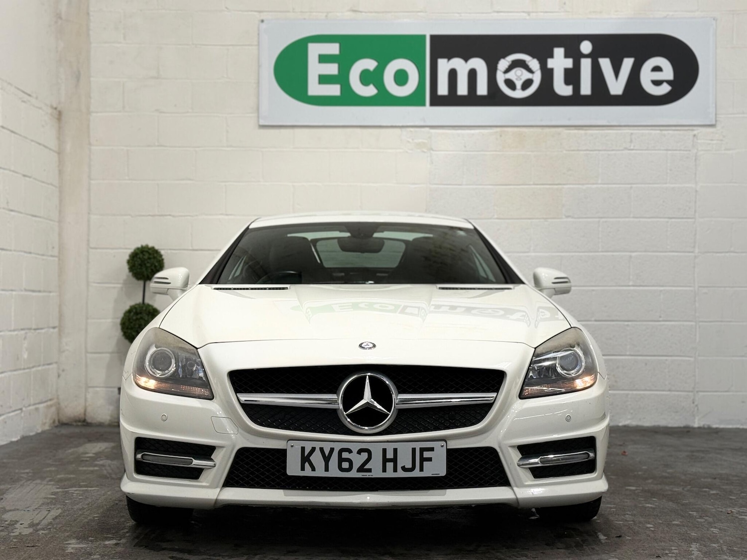 Used Mercedes-Benz SLK 2012 for sale - 76371060: Photo 2