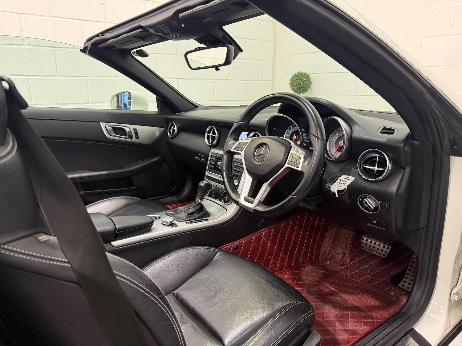 Used Mercedes-Benz SLK 2012 for sale - 76371060: Photo 24