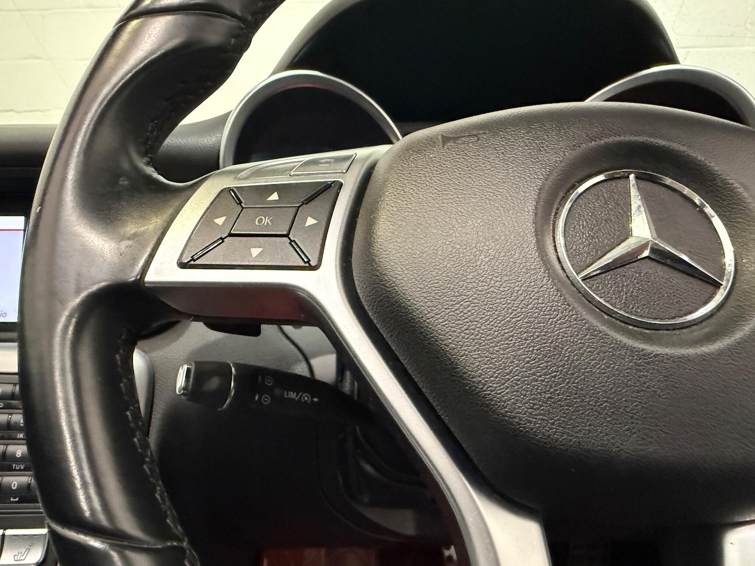Used Mercedes-Benz SLK 2012 for sale - 76371060: Photo 26