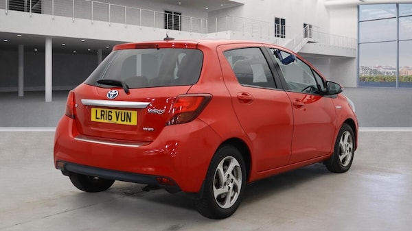 Used Toyota Yaris 2016 for sale - 76239941: Photo 3