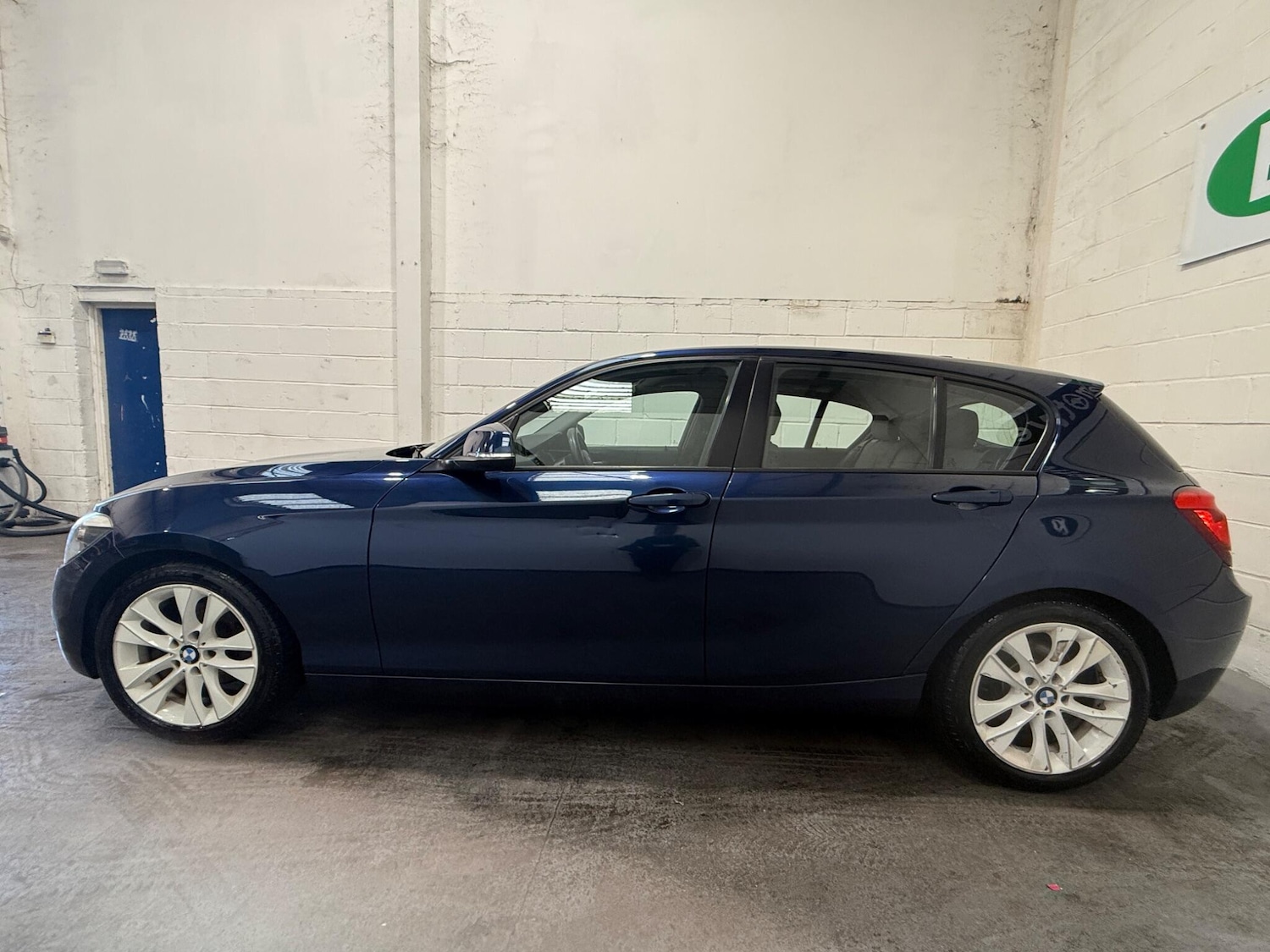 Used BMW 1 Series 2011 for sale - 76743387: Photo 8