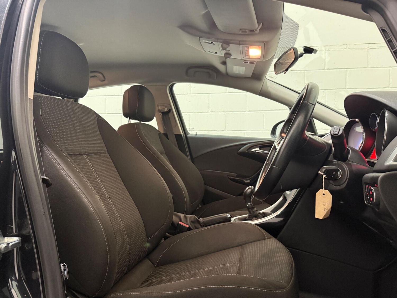 Used Vauxhall Astra for sale - 76997580: Photo 18