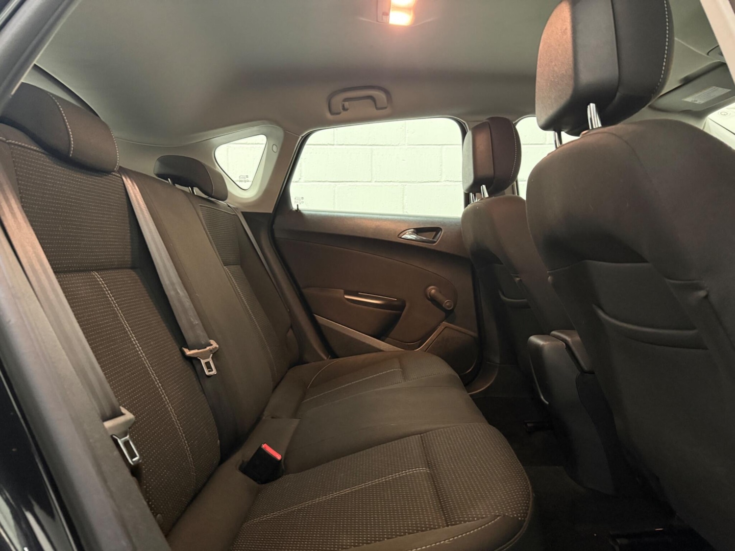 Used Vauxhall Astra for sale - 76997580: Photo 19