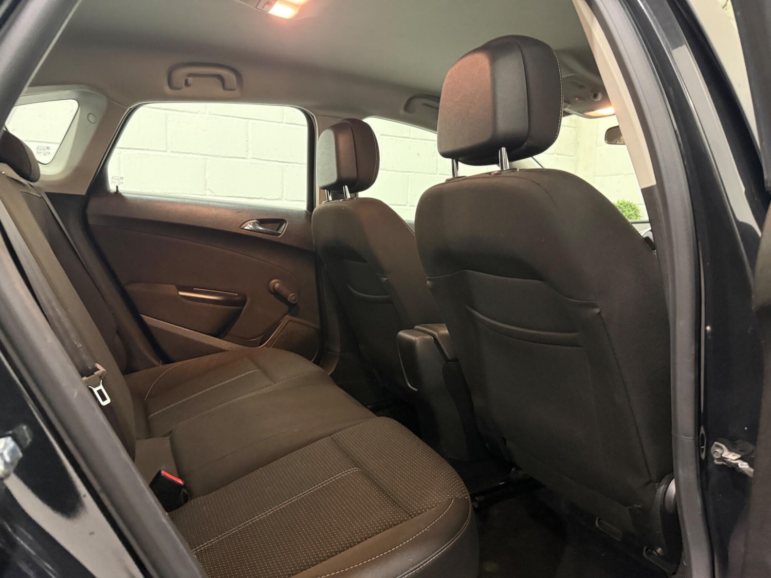 Used Vauxhall Astra for sale - 76997580: Photo 20