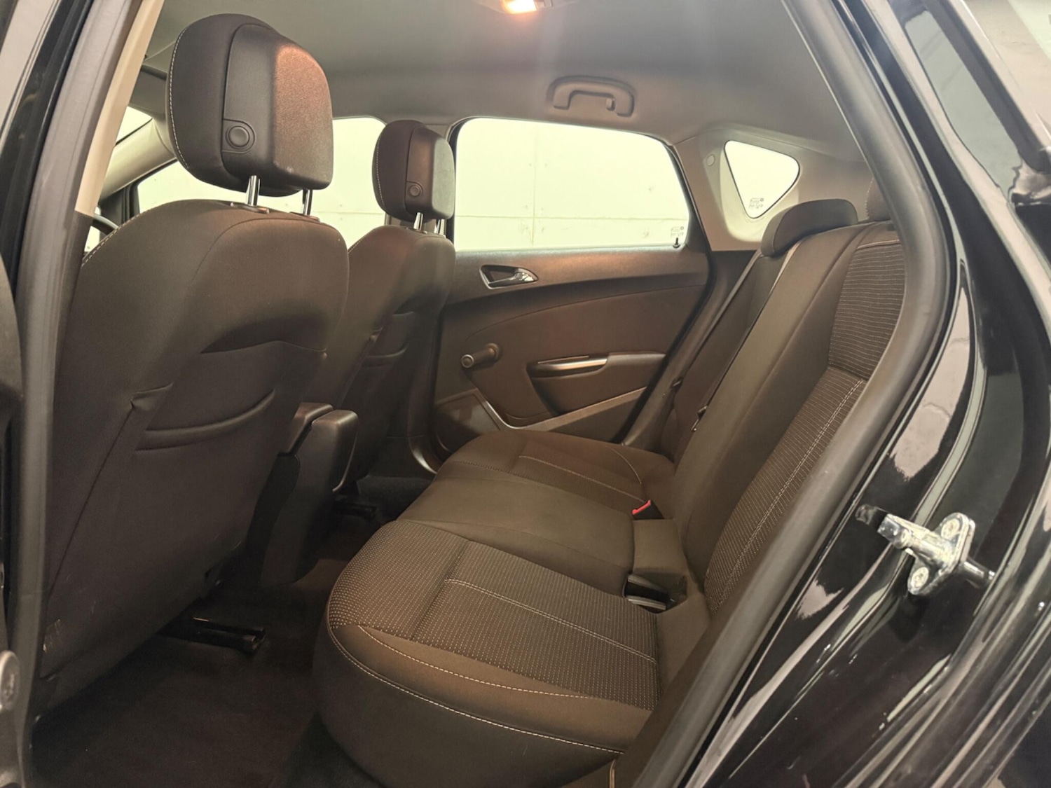 Used Vauxhall Astra for sale - 76997580: Photo 23