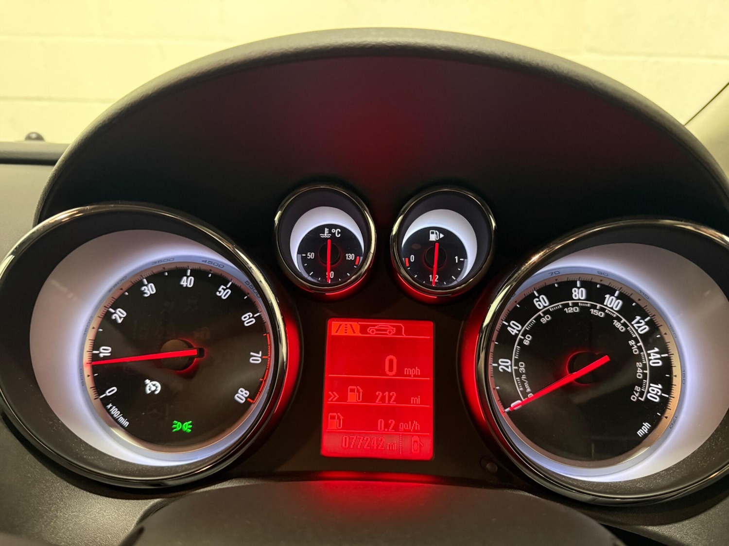 Used Vauxhall Astra for sale - 76997580: Photo 32