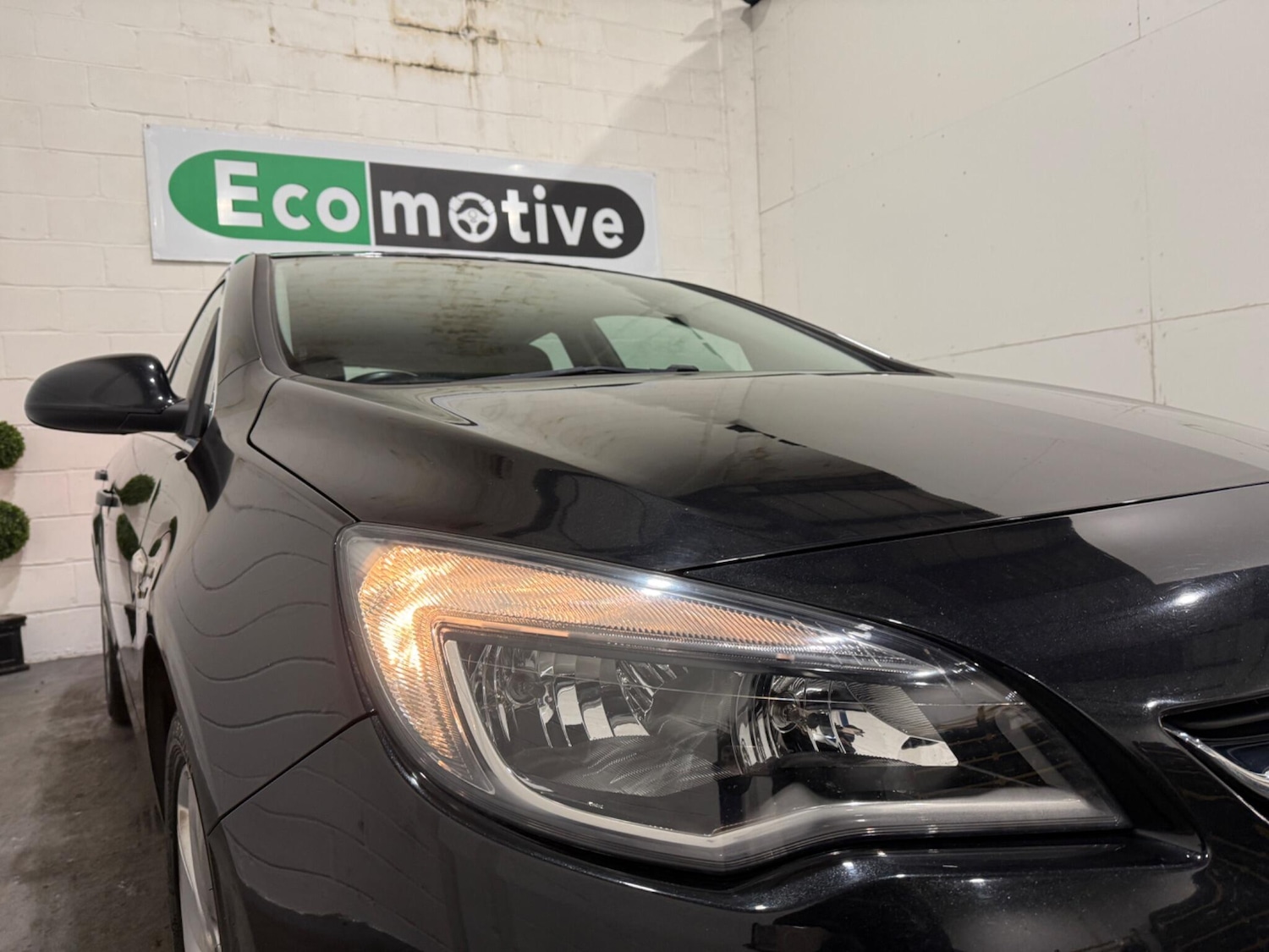 Used Vauxhall Astra for sale - 76997580: Photo 40