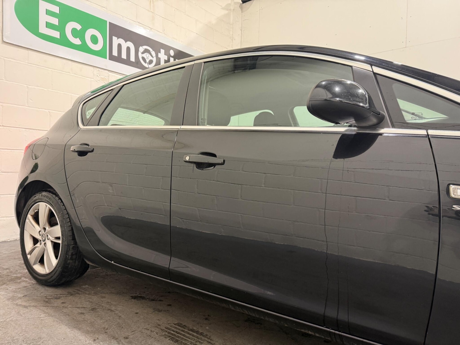 Used Vauxhall Astra for sale - 76997580: Photo 5