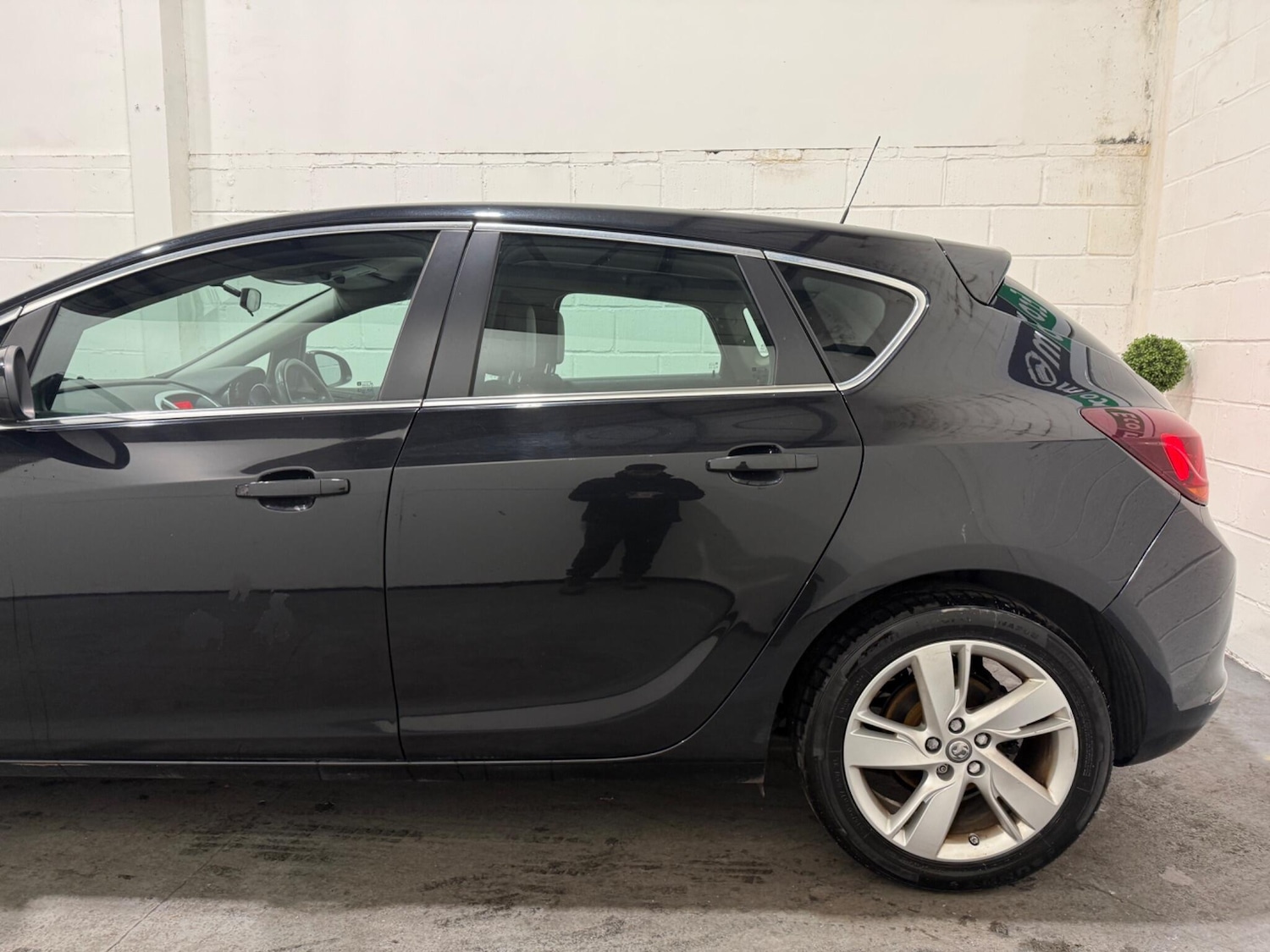 Used Vauxhall Astra for sale - 76997580: Photo 6