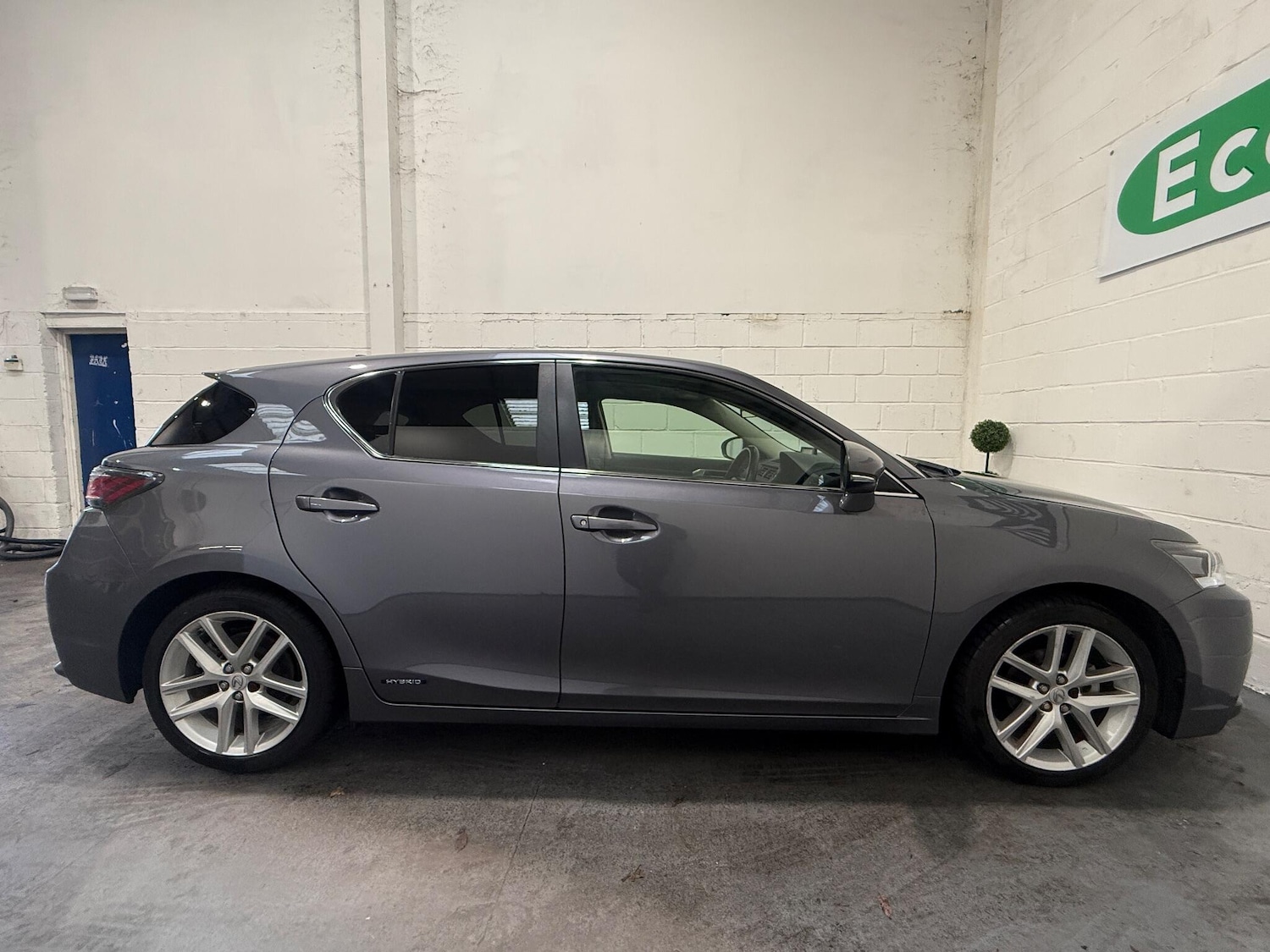 Used Lexus CT for sale - 76992498: Photo 12