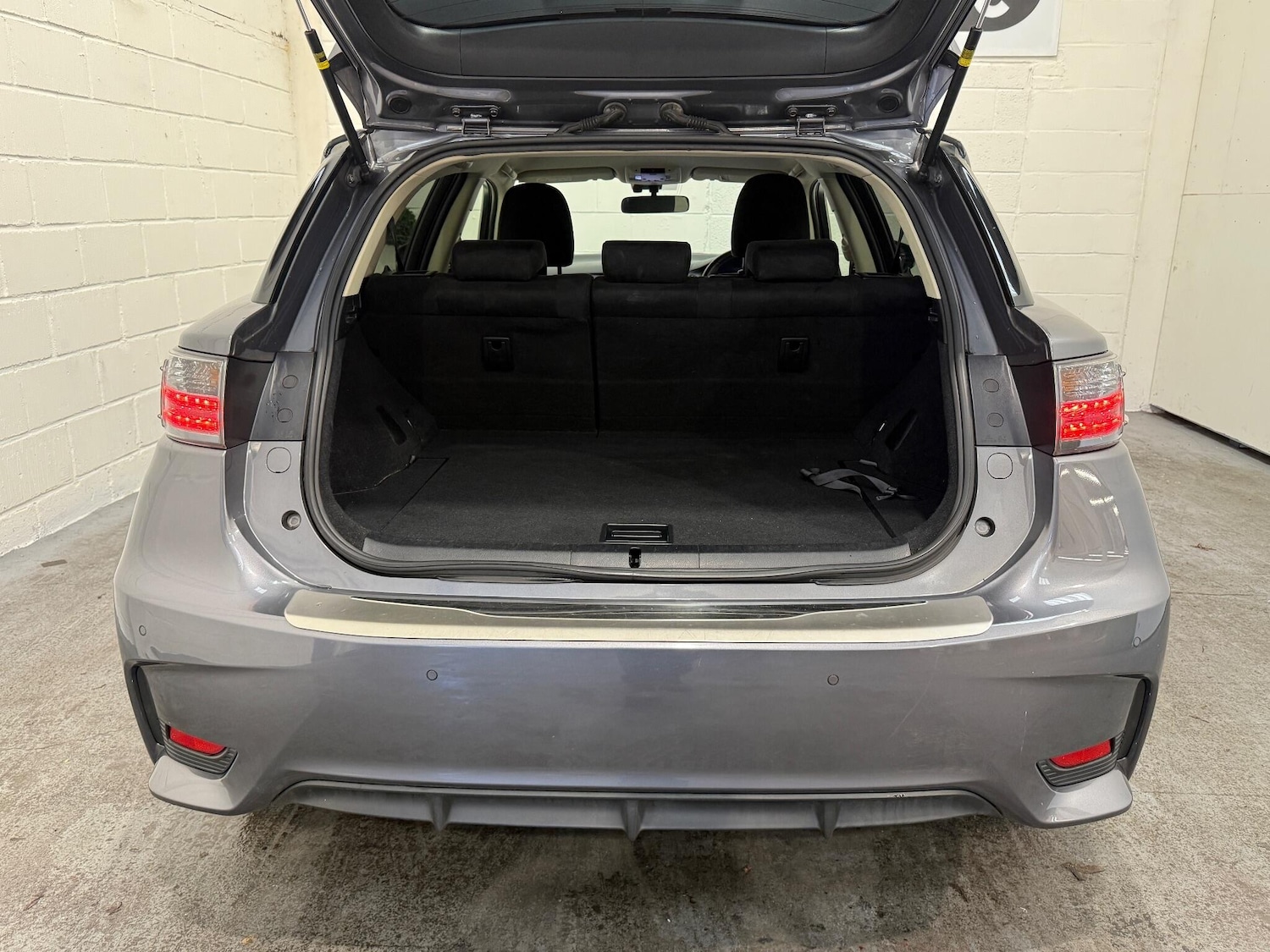 Used Lexus CT for sale - 76992498: Photo 30