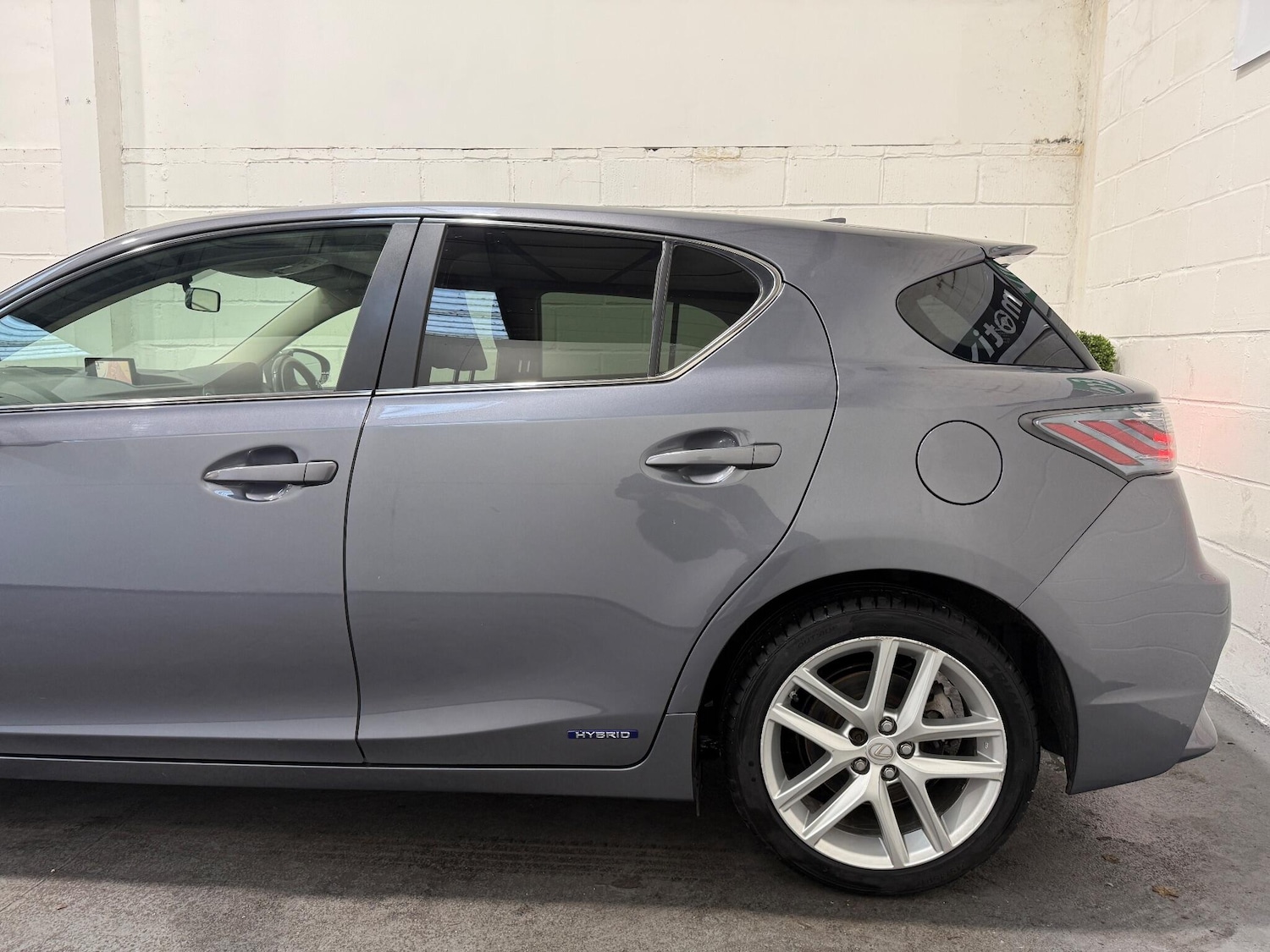 Used Lexus CT for sale - 76992498: Photo 6