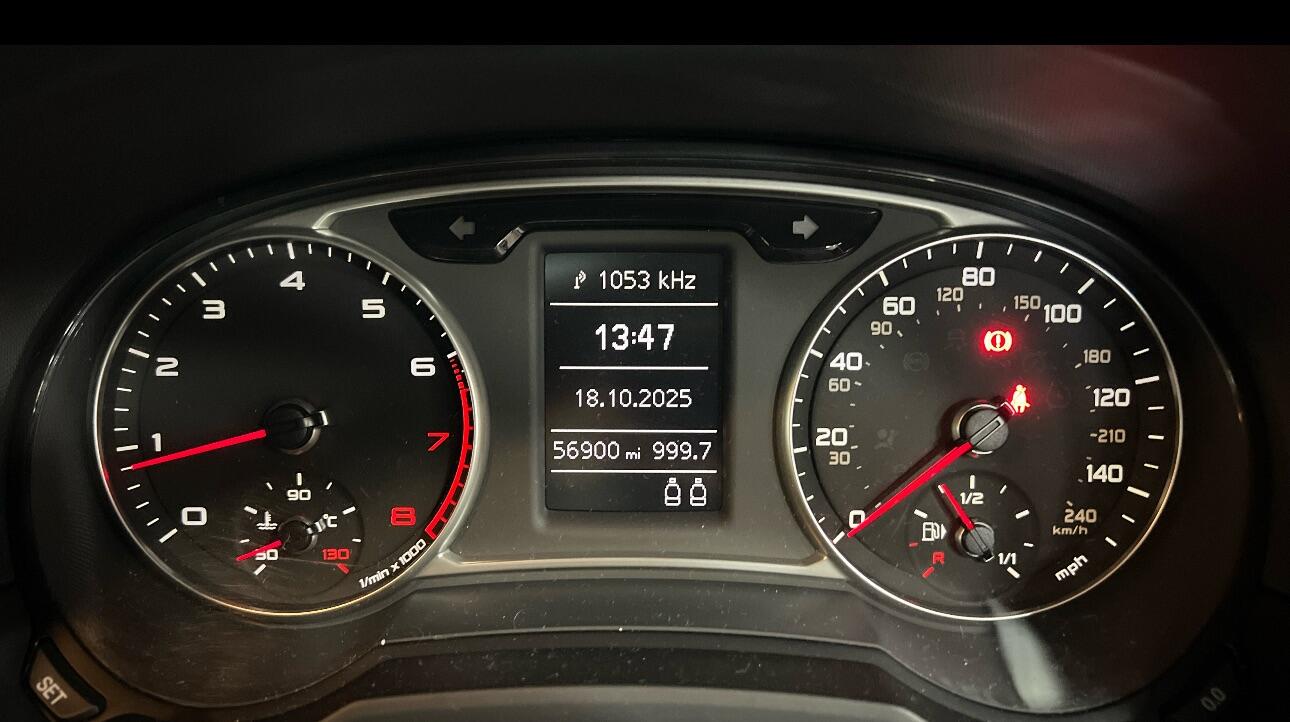 Used Audi A1 2011 for sale - 76349611: Photo 8