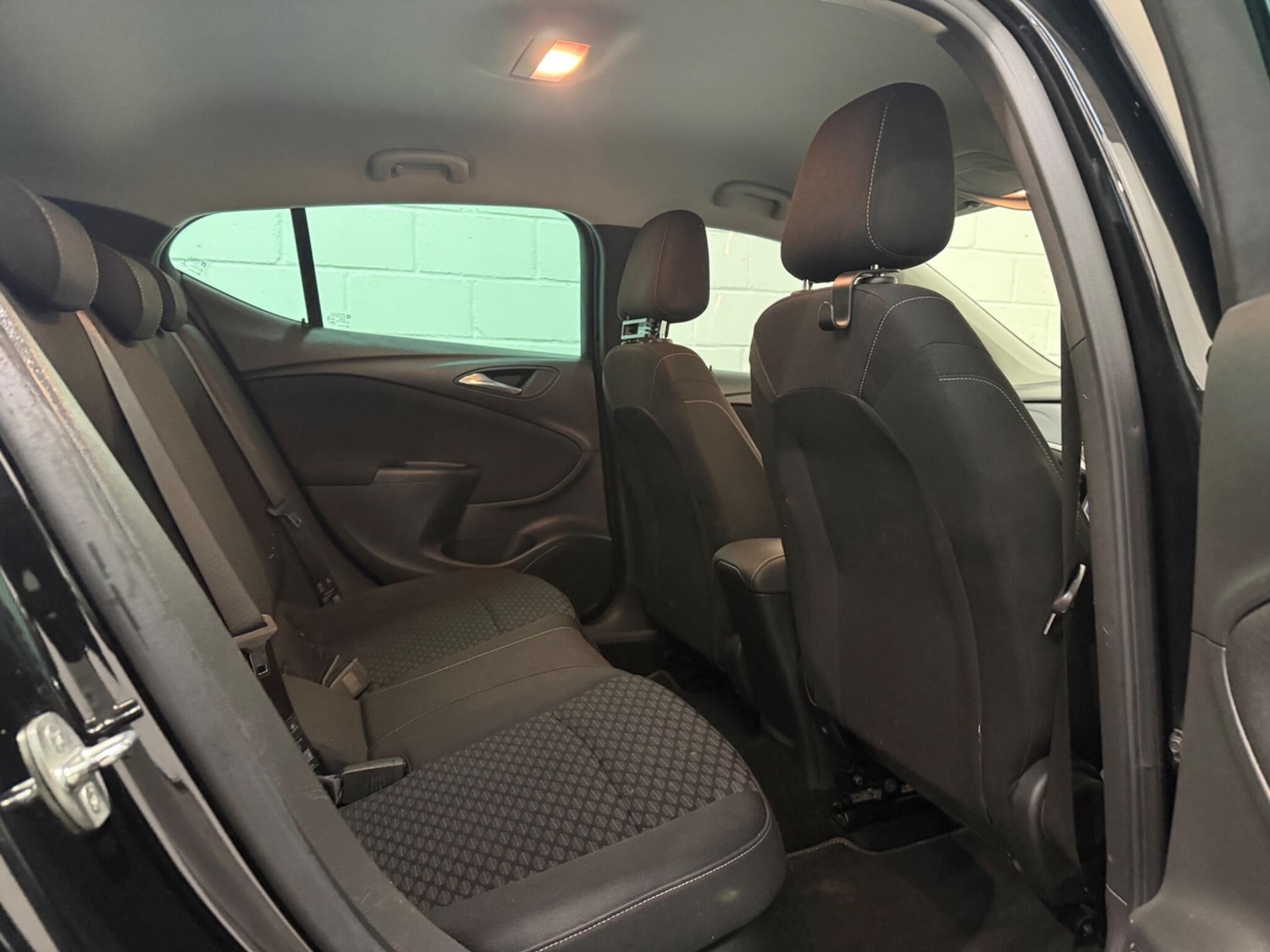 Used Vauxhall Astra 2019 for sale - 76752974: Photo 25