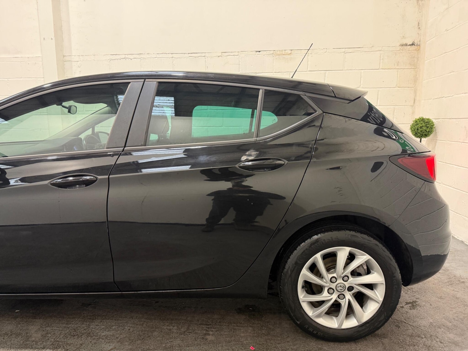 Used Vauxhall Astra 2019 for sale - 76752974: Photo 7