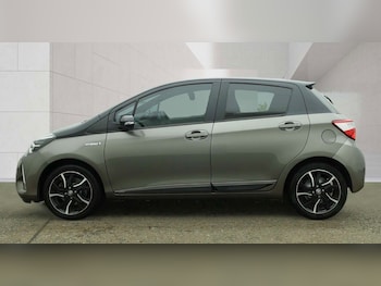 Used Toyota Yaris 2017 for sale - 78948640: Photo