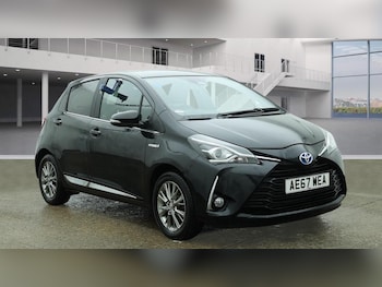Used Toyota Yaris 2017 for sale - 77939602: Photo