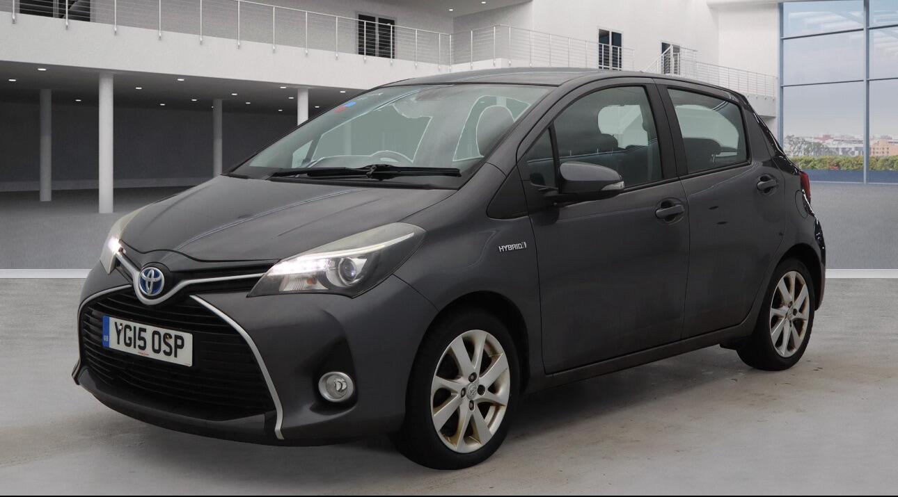 Used Toyota Yaris 2015 for sale - 76865494: Photo 2