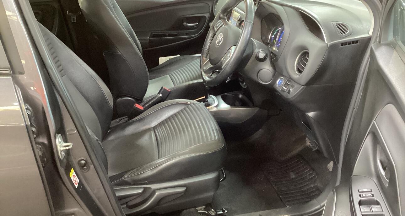 Used Toyota Yaris 2015 for sale - 76865494: Photo 3