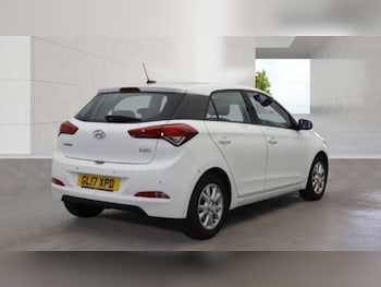 Used Hyundai i20 2017 for sale - 79366321: Photo