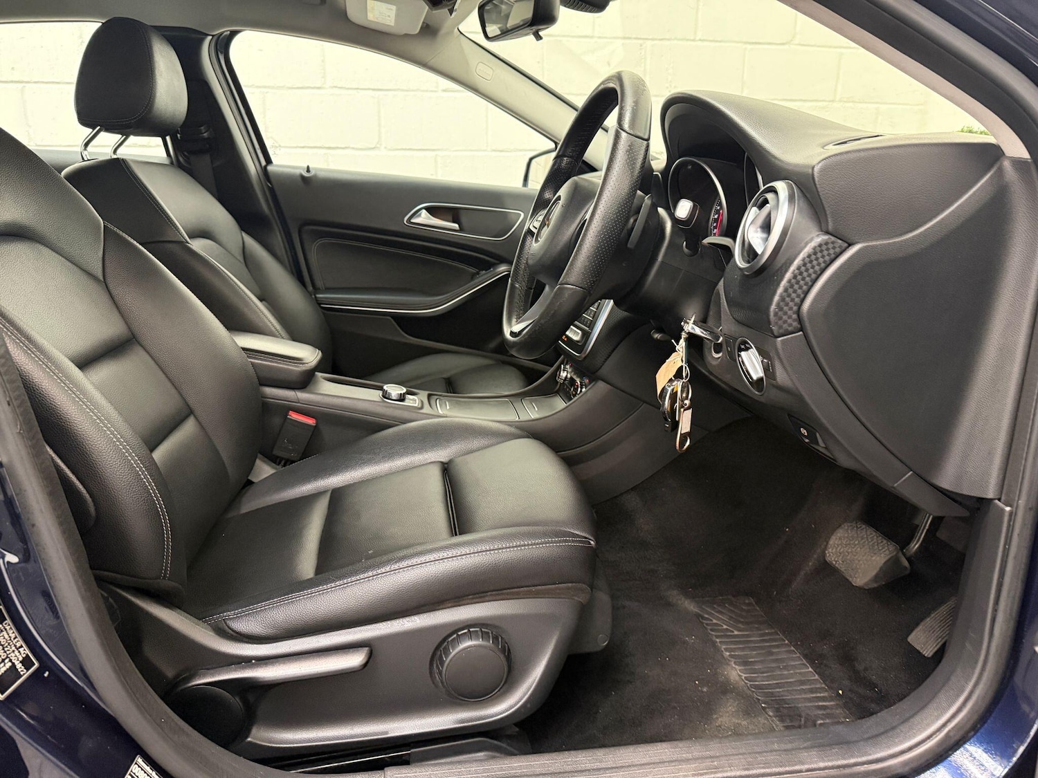 Used Mercedes-Benz A-Class 2016 for sale - 75904891: Photo 25