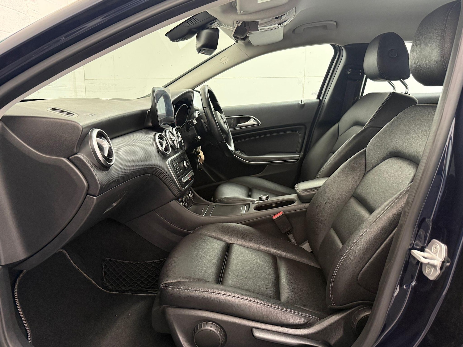 Used Mercedes-Benz A-Class 2016 for sale - 75904891: Photo 42