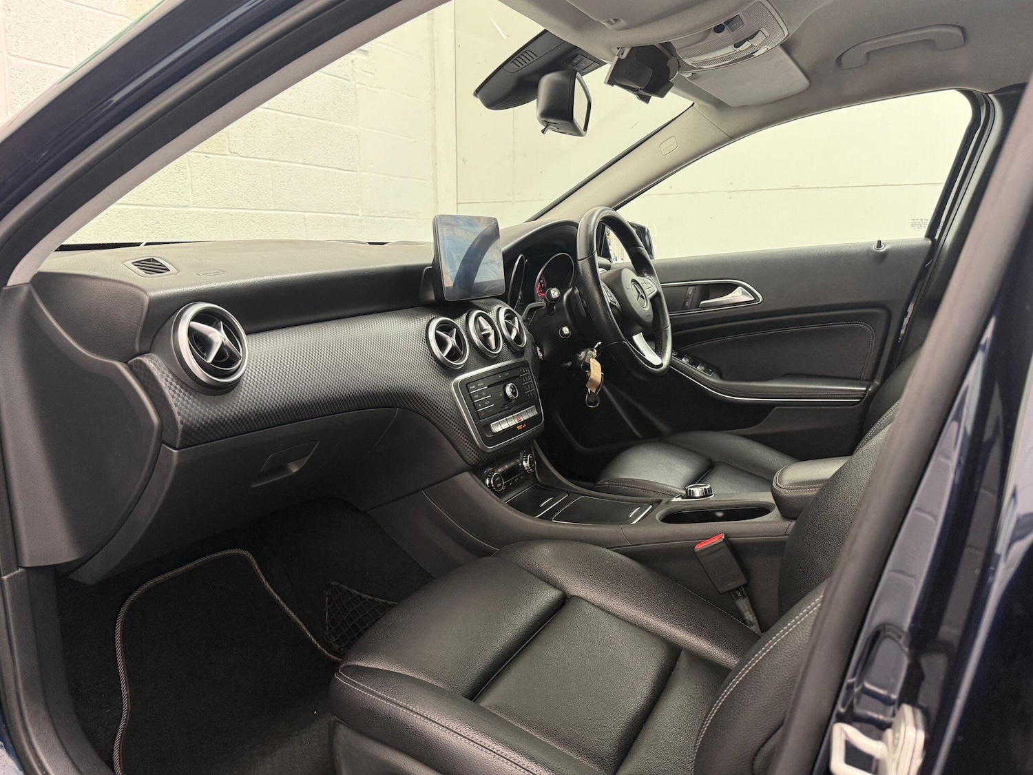 Used Mercedes-Benz A-Class 2016 for sale - 75904891: Photo 44