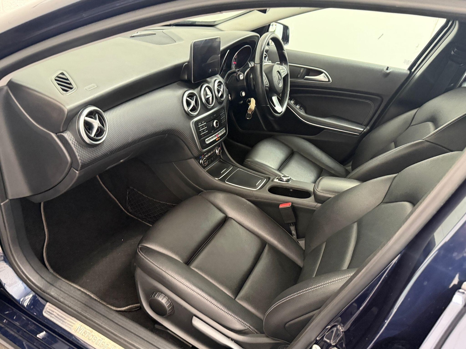 Used Mercedes-Benz A-Class 2016 for sale - 75904891: Photo 46