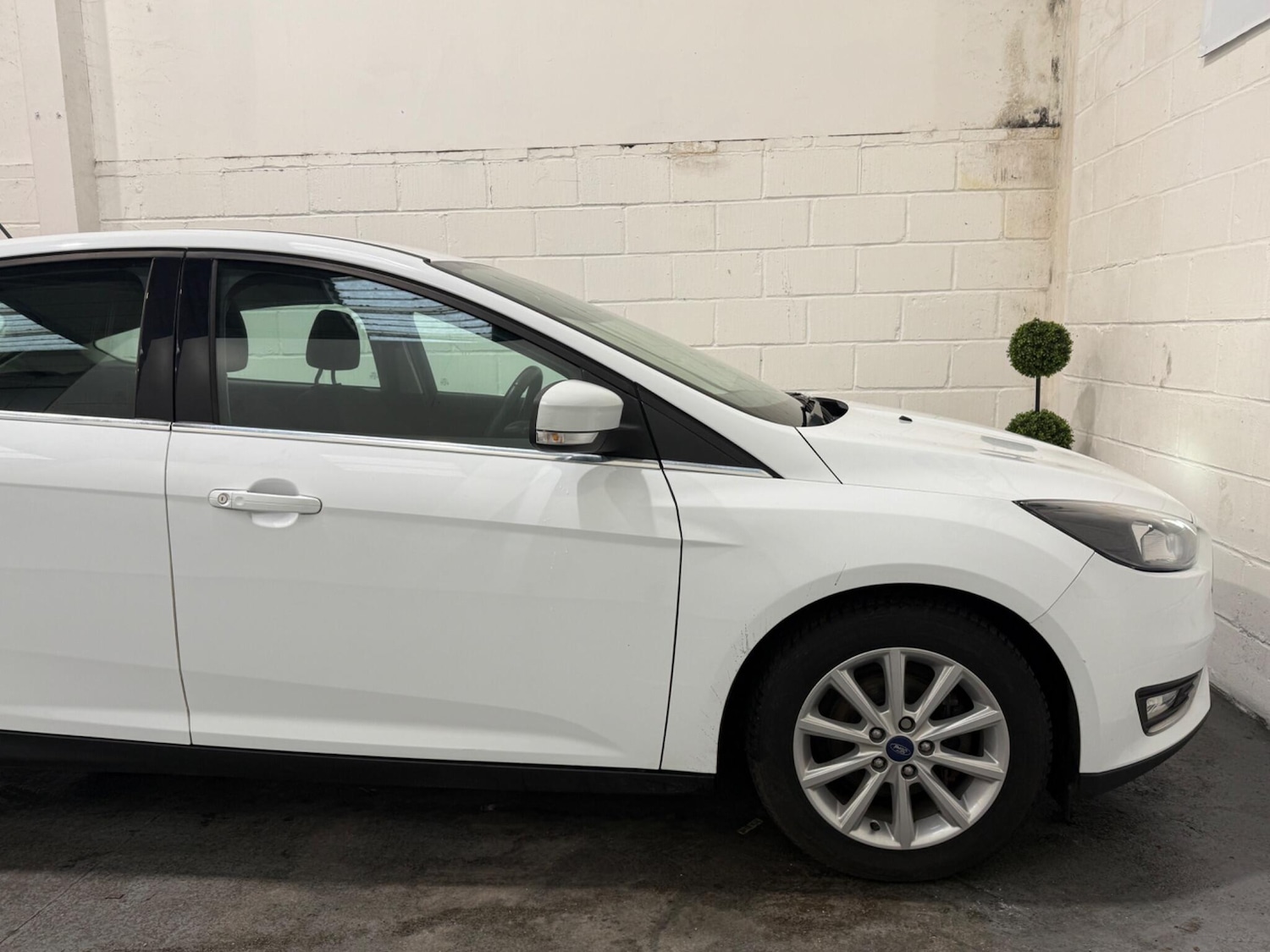 Used Ford Focus 2017 for sale - 77175381: Photo 11