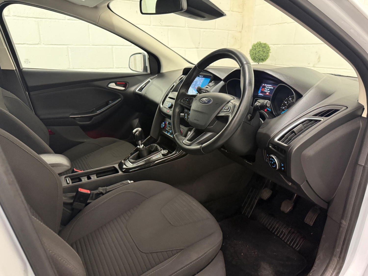 Used Ford Focus 2017 for sale - 77175381: Photo 16