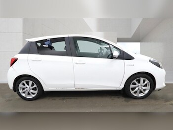 Used Toyota Yaris 2015 for sale - 78362427: Photo