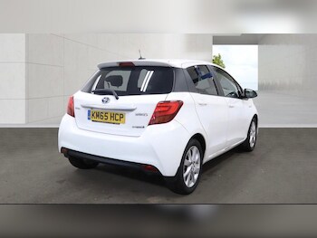 Used Toyota Yaris 2015 for sale - 78362427: Photo