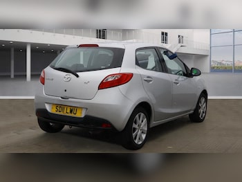 Used Mazda Mazda2 2011 for sale - 77040913: Photo