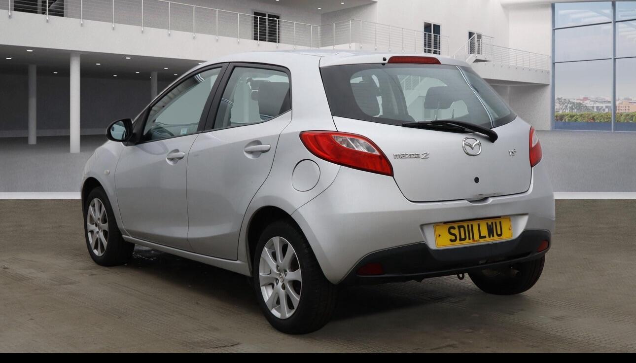Used Mazda Mazda2 2011 for sale - 77040913: Photo 5