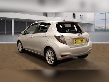Used Toyota Yaris 2013 for sale - 77190589: Photo