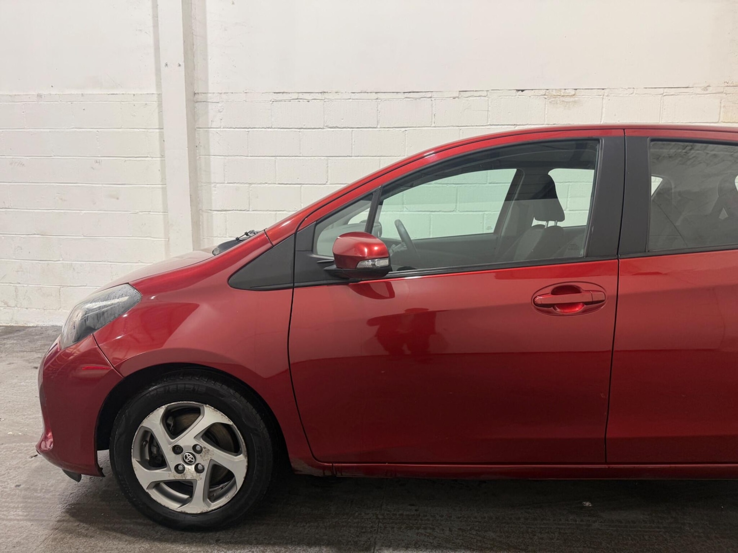 Used Toyota Yaris 2015 for sale - 77925991: Photo 10