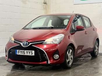 Used Toyota Yaris 2015 for sale - 77925991: Photo