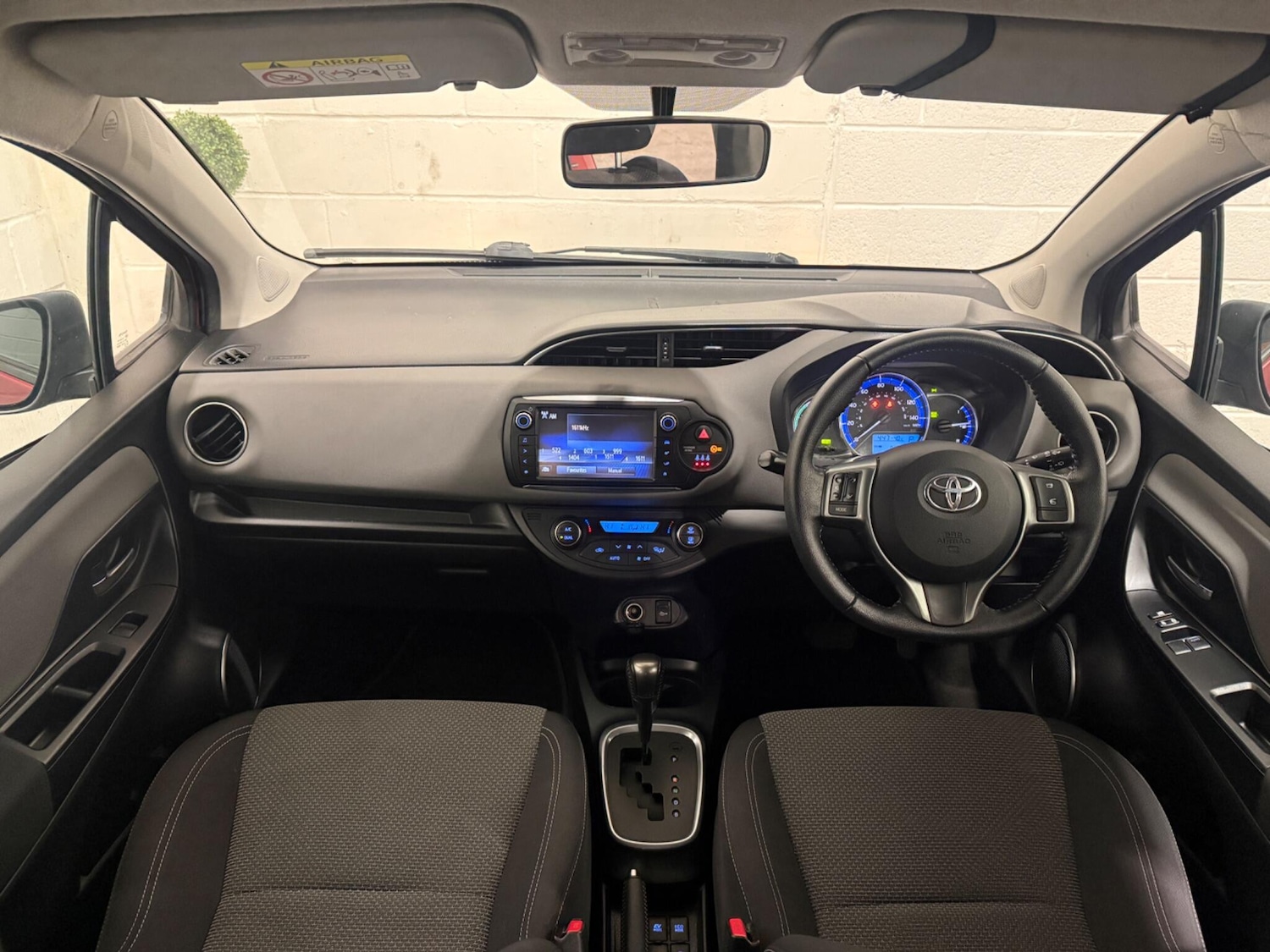 Used Toyota Yaris 2015 for sale - 77925991: Photo 33