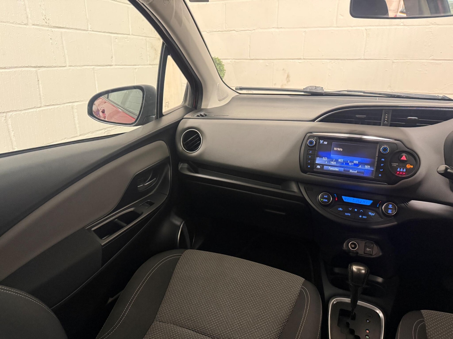 Used Toyota Yaris 2015 for sale - 77925991: Photo 37