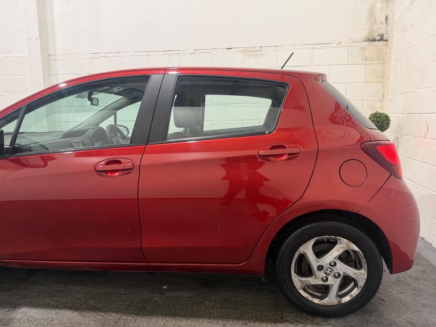 Used Toyota Yaris 2015 for sale - 77925991: Photo 9