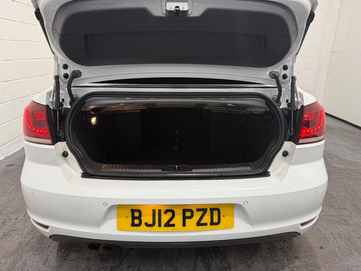 Used Volkswagen Golf 2012 for sale - 76381367: Photo 33