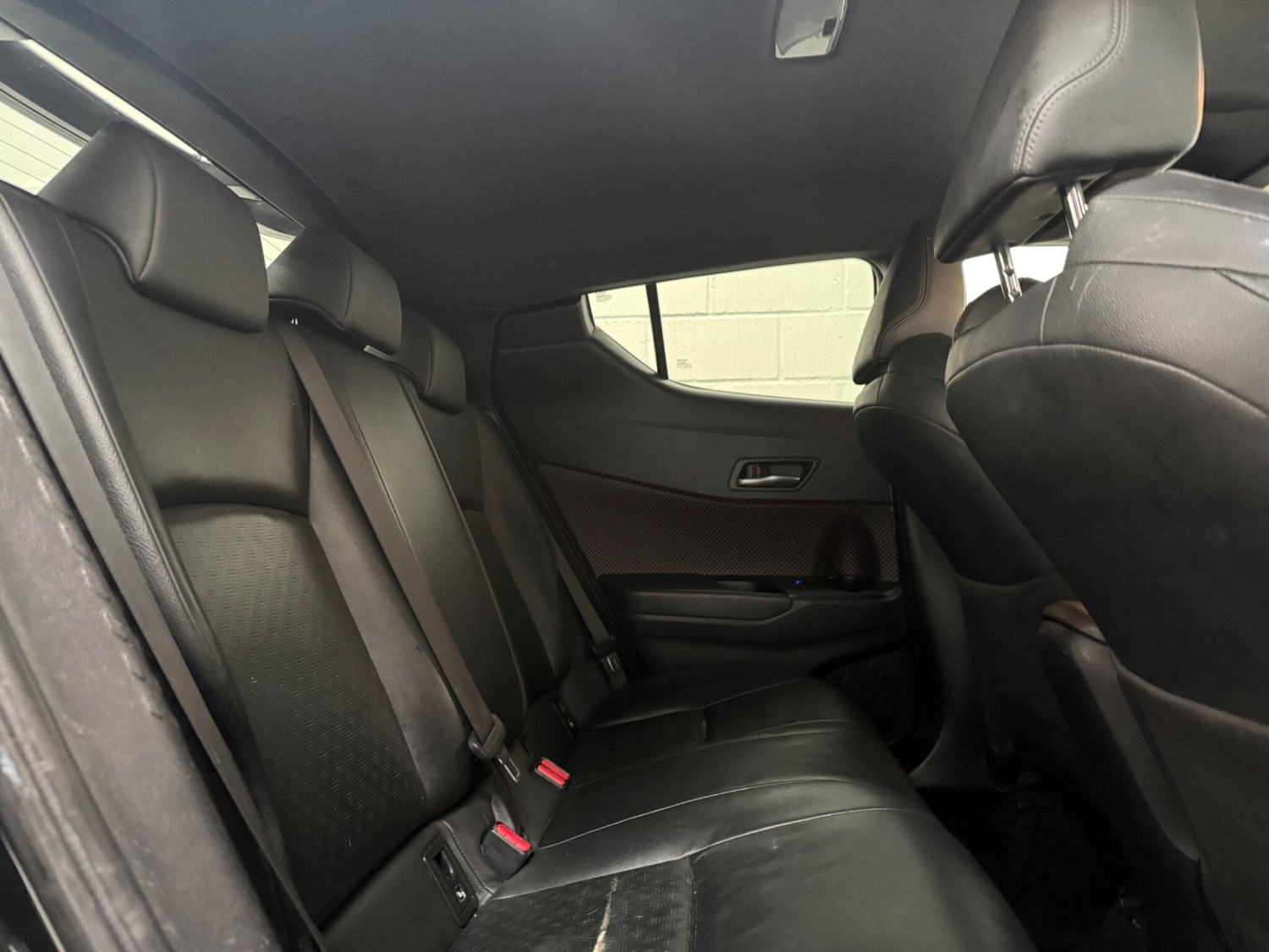 Used Toyota C-HR 2017 for sale - 77479126: Photo 18