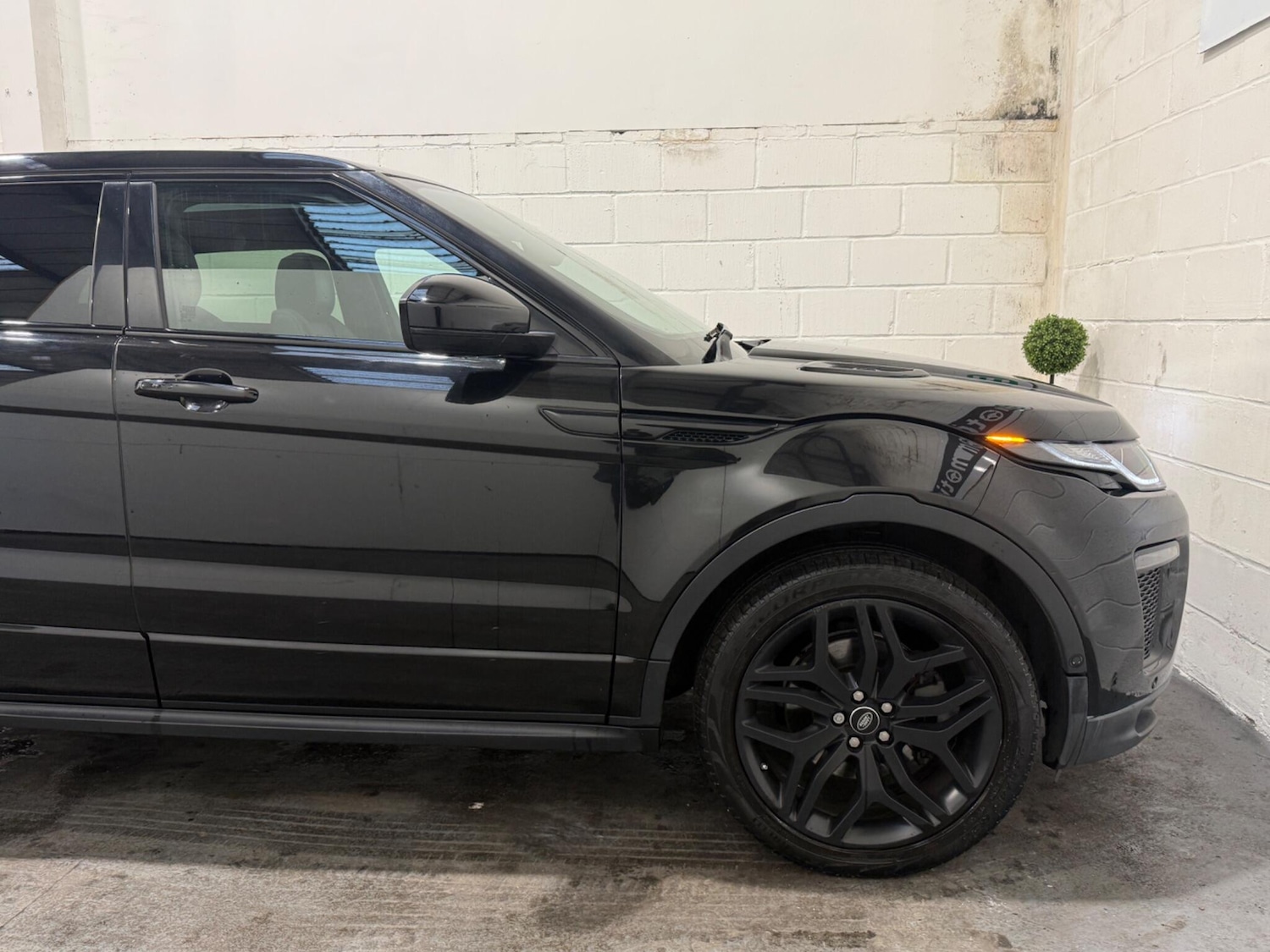 Used Land Rover Range Rover Evoque for sale - 77305425: Photo 10