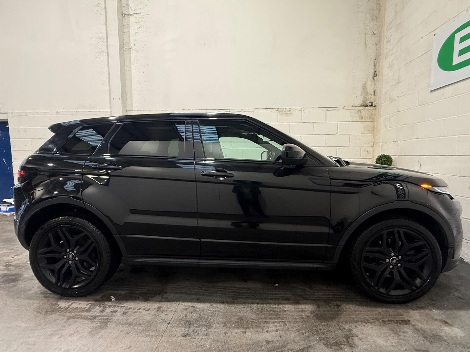 Used Land Rover Range Rover Evoque for sale - 77305425: Photo 9