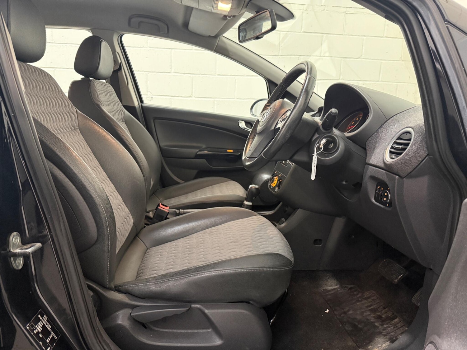 Used Vauxhall Corsa 2011 for sale - 78047923: Photo 16